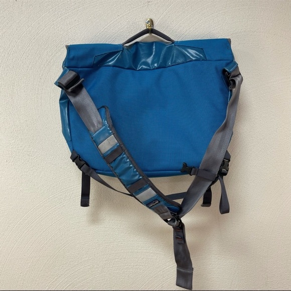 Patagonia Blue Crossbody Messenger Laptop Bag - Picture 3 of 6